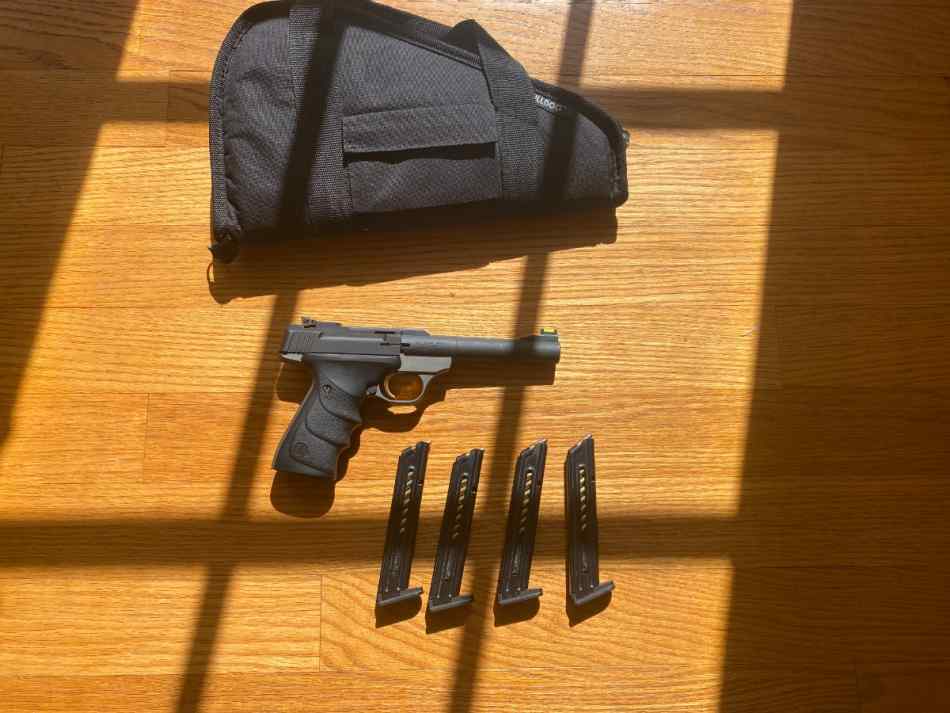 Browning Buckmark .22LR