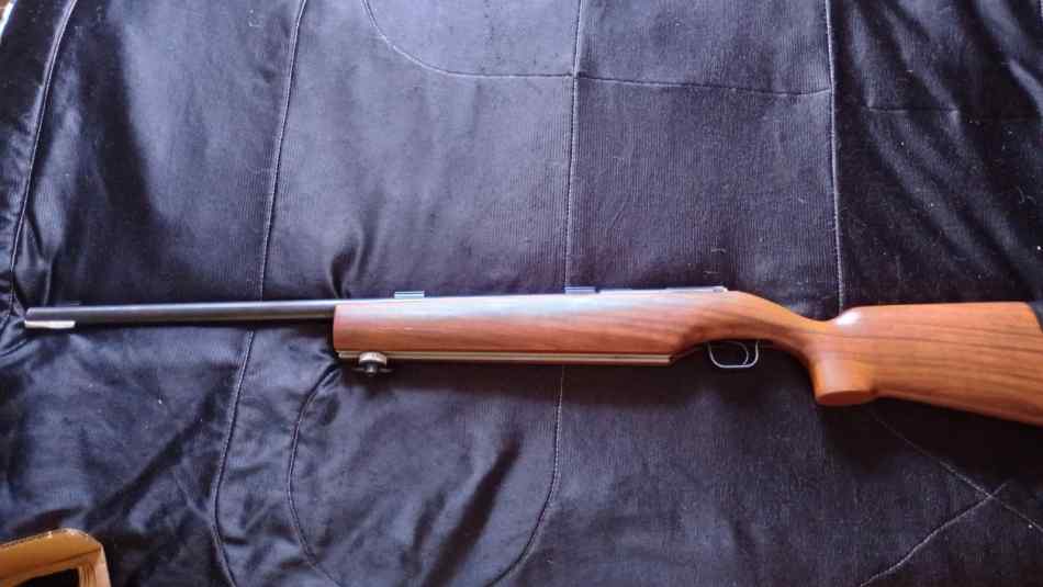 Kimber of Oregon M82 22lr target rifle