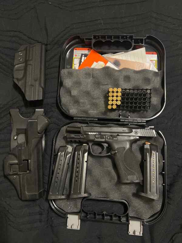 Smith and Wesson M&amp;P 2.0 9mm